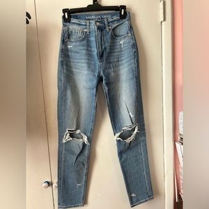 AE Mom Jean
Very comfortable